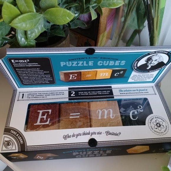 The Einstein E=mc2 Puzzle Cubes - Picture 7 of 7